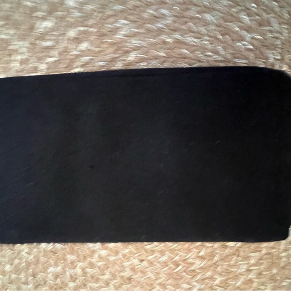 Fashion Black and White Paris Zip Around Wallet NWOT - Picture 2 of 7